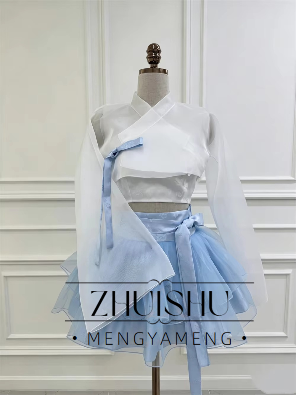 Moderno Hanbok Azul y Blanco d - Modern Korean Lifestyle reseña y precio